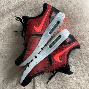 NIKE Air Max Zero men’s sneakers